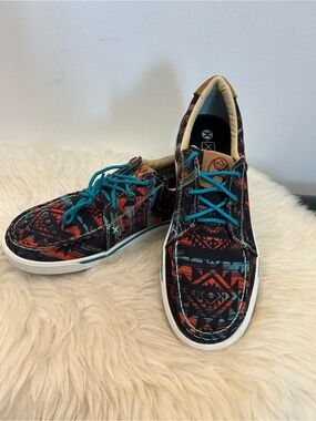 Twisted X Women’s Aztec Patterned Sneakers